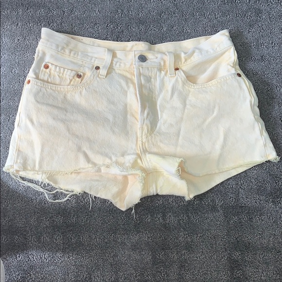 Levi's Pants - NWOT Levi Shorts